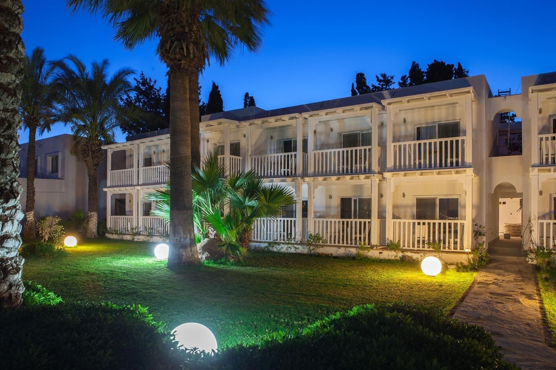 Фотография Mio Bianco Resort (ex. Fun&Sun Family Club Bodrum, Mio Bianco Resort) 4*